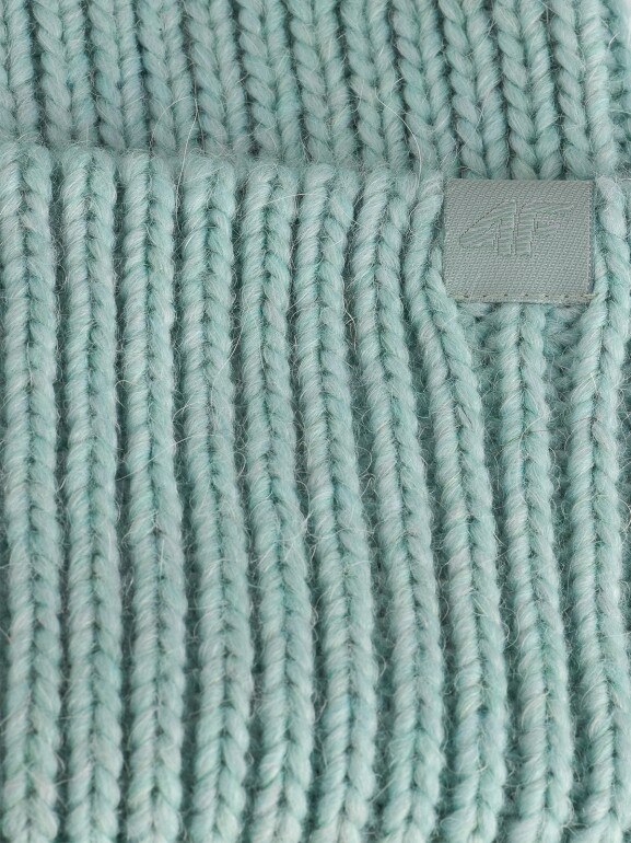 Damska czapka zimowa 4F 4FRAW25ACAPF0801 - turkusowa