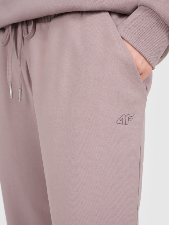 Damskie spodnie dresowe 4F 4FRAW25TTROF1847 - beżowe