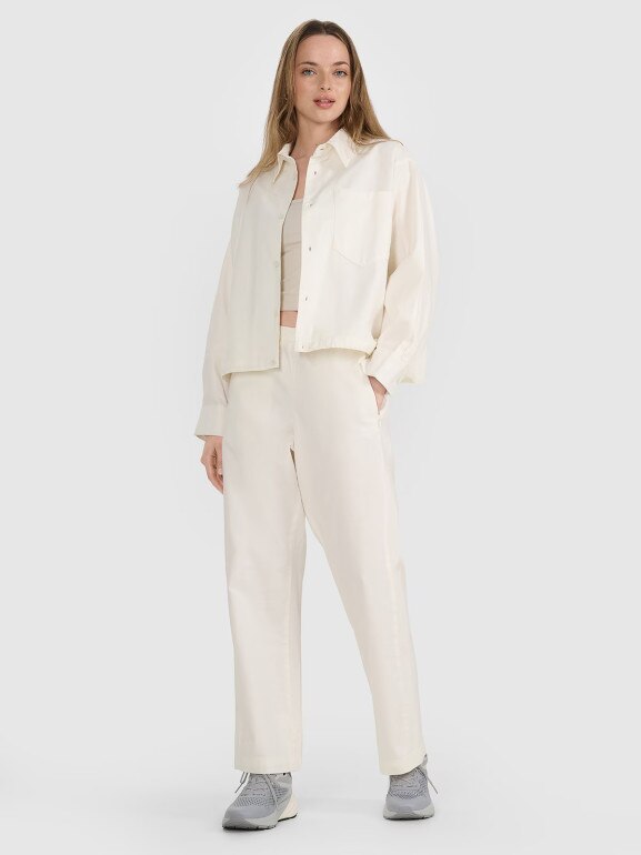 Damskie spodnie casual 4F 4FRSS25TTROF1448 - białe