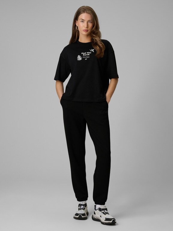 Damski t-shirt z nadrukiem 4F 4FRSS26TTSHF3704 - czarny