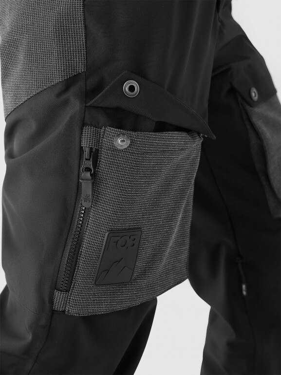 Damskie spodnie snowboardowe 4F 4FWAW24TFTRF701 - czarne