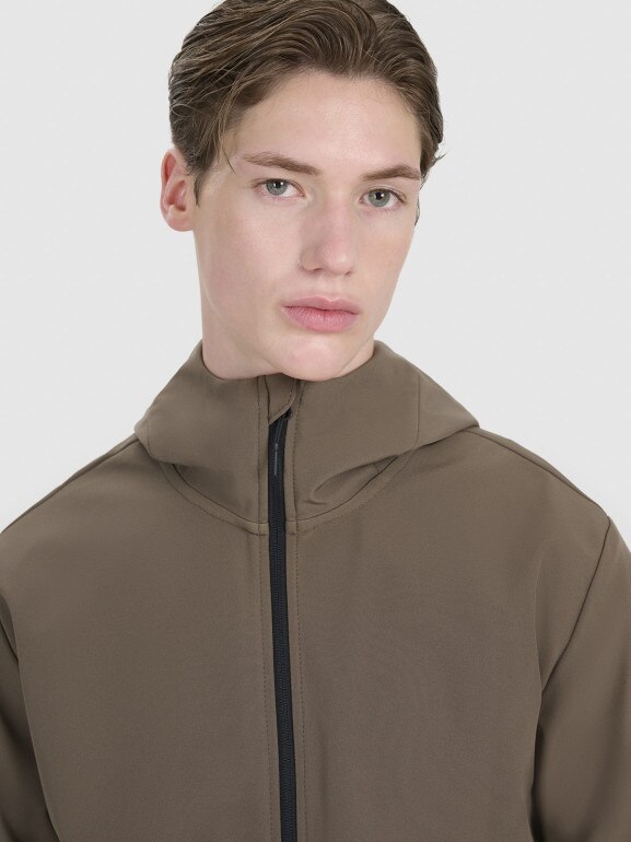 Męski softshell z kapturem 4F 4FWSS25TSOFM324 - brązowy