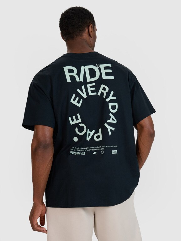 Męski t-shirt oversize z nadrukiem 4F 4FWSS25TTSHM1979 - czarny