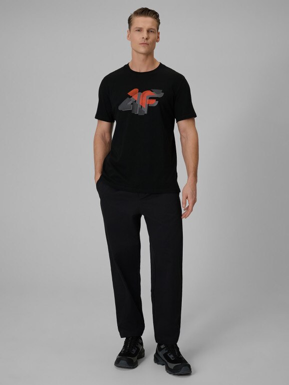 Męski t-shirt z nadrukiem 4F 4FWSS26TTSHM2667 - czarny