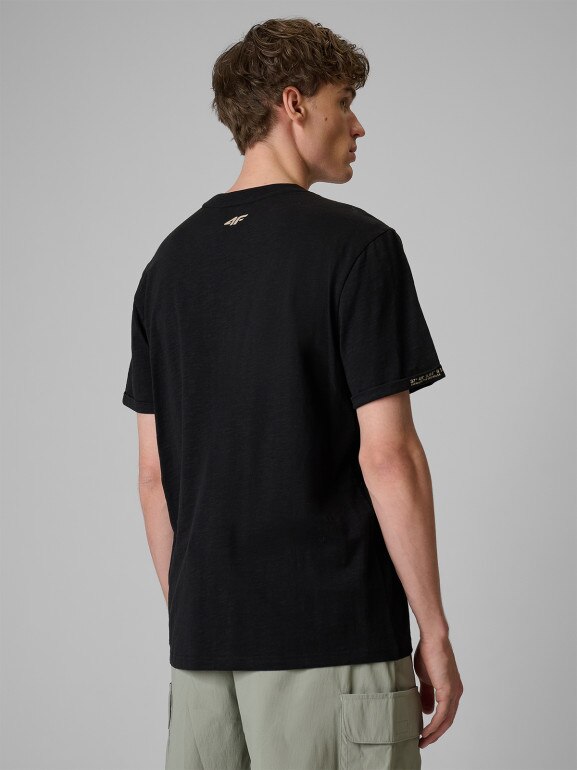 Męski t-shirt bez nadruku 4F 4FWSS26TTSHM3322 - czarny