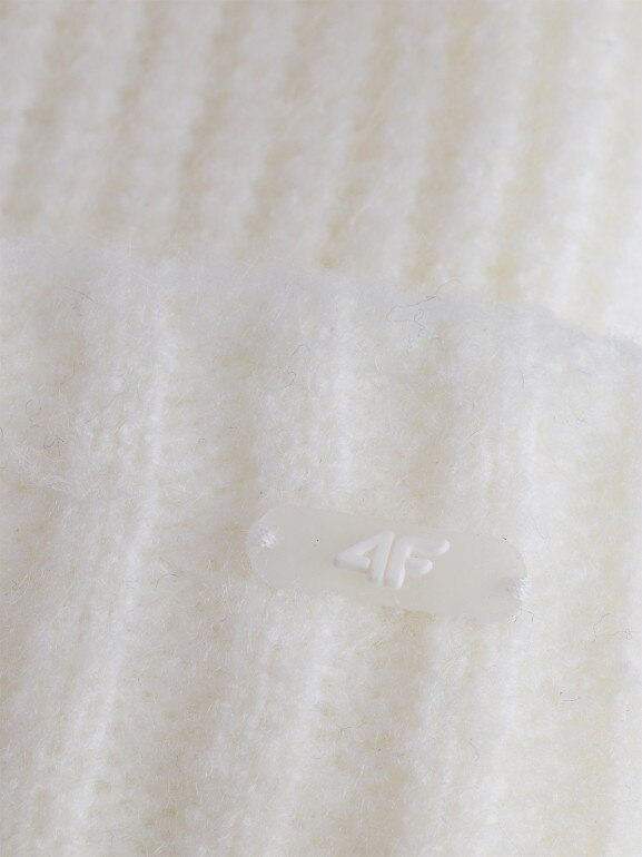 Damska czapka zimowa 4F 4FWAW25ACAPF568 - beżowa