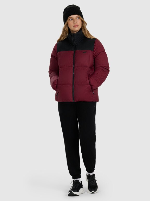 Damska kurtka puchowa pikowana 4F 4FWAW25TDJAF581 - bordowa