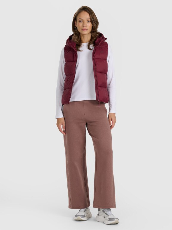 Damski bezrękawnik puchowy pikowany z kapturem 4F 4FRAW25TVJAF326 - bordowy