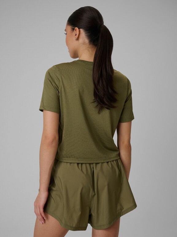 Damski crop top treningowy 4F 4FWSS26TFTSF1806 - khaki
