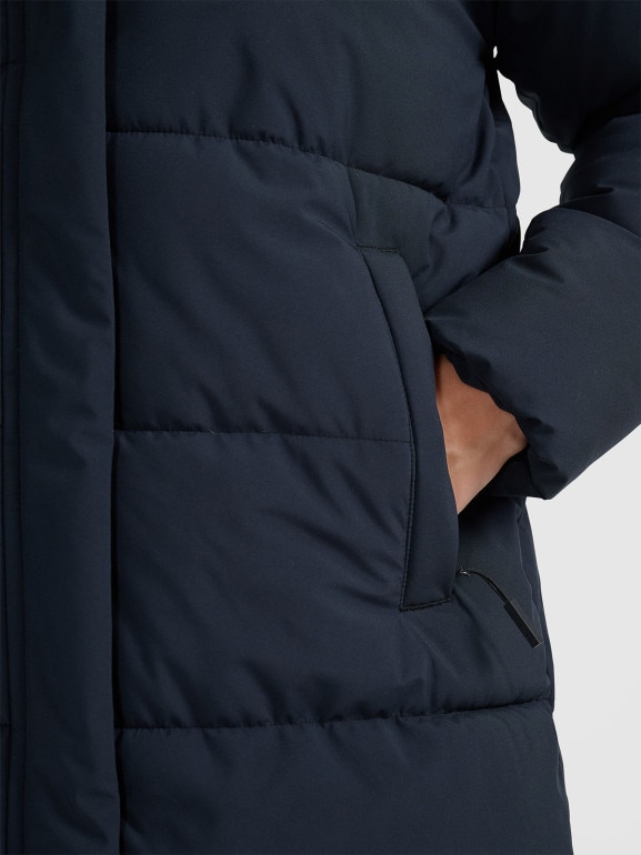 Damski płaszcz puchowy pikowany 4F 4FWAW25TDJAF587 - czarny