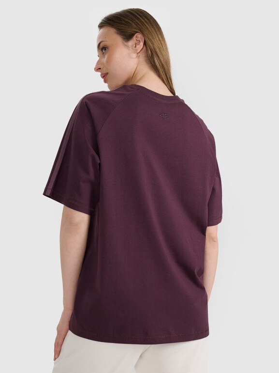 Damski t-shirt oversize z nadrukiem 4F 4FRSS25TTSHF2791 - fioletowy