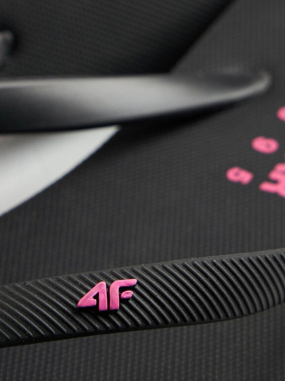 Damskie japonki 4F 4FRSS26FFLIF223 - czarne