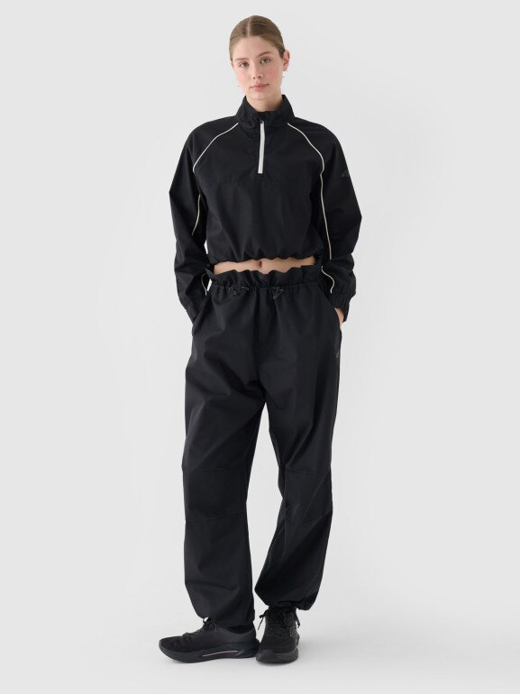 Damskie spodnie oversize parachute 4F 4FRSS24TTROF1330 - czarne