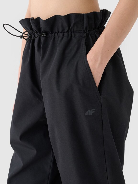 Damskie spodnie oversize parachute 4F 4FRSS24TTROF1330 - czarne