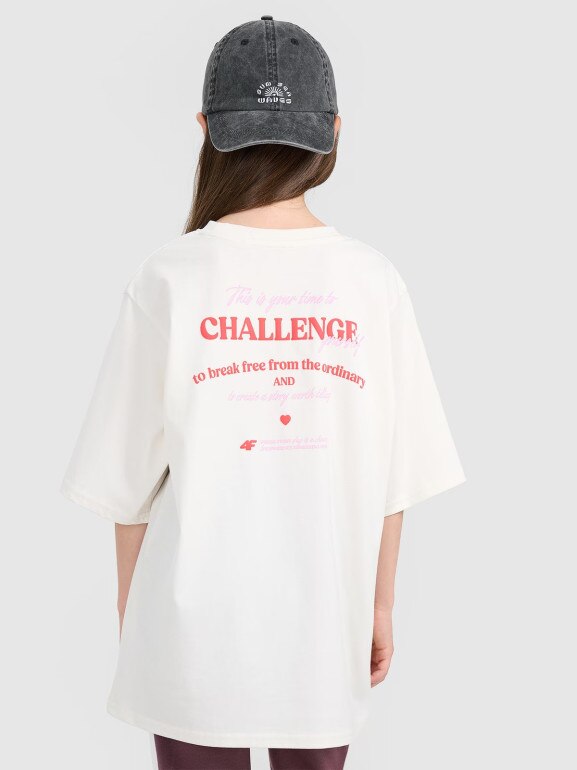 Dziewczęcy t-shirt oversize z nadrukiem 4F 4FJRAW25TTSHF3187 - biały