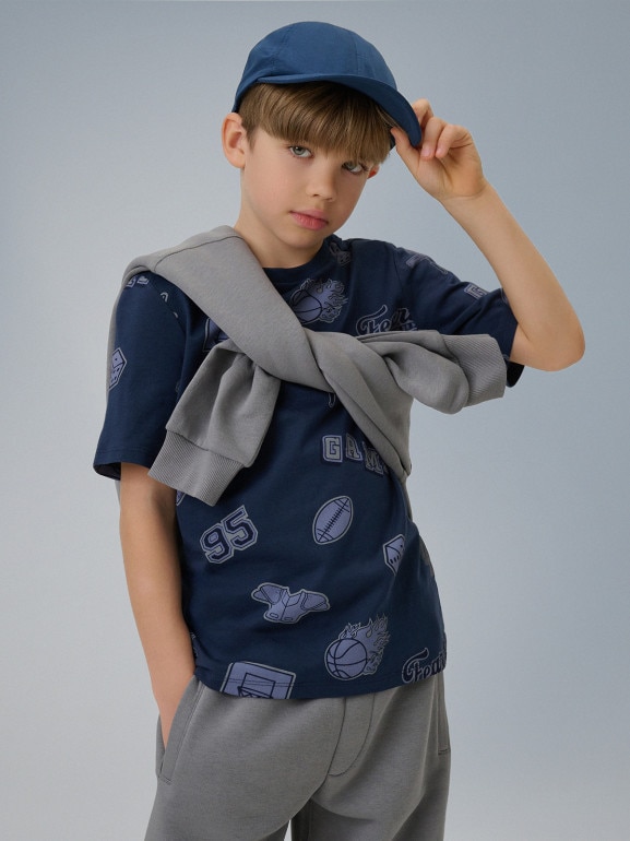 Chłopięcy t-shirt z nadrukiem 4F 4FJRSS26TTSHM3466 - granatowy