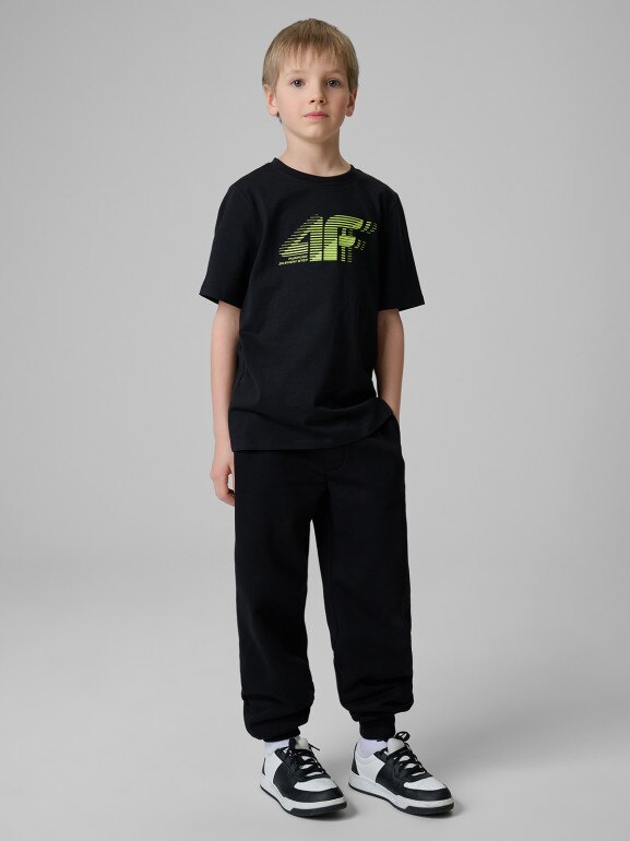 Chłopięcy t-shirt z nadrukiem 4F 4FJRSS26TTSHM3864 - czarny