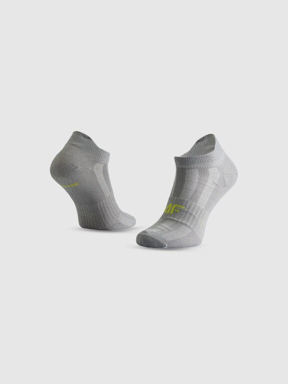 Chłopięce skarpetki treningowe niskie (3-pack) 4F 4FJRSS26UFSOM402 - multikolor
