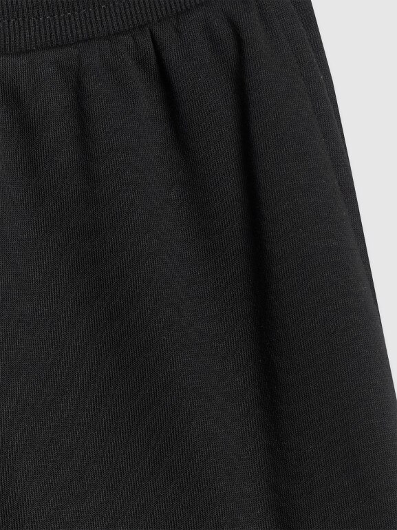 Chłopięce spodenki dresowe 4F 4FJRSS26TSHOM0866 - czarne