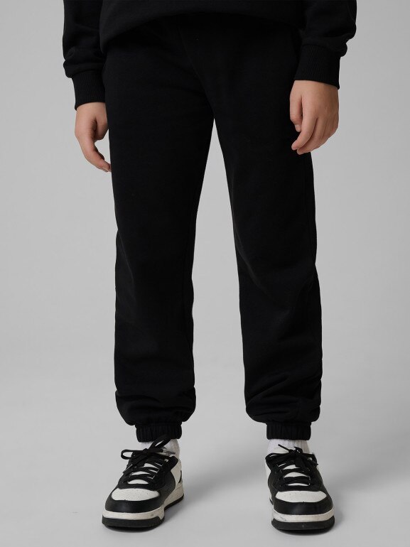 Chłopięcy komplet dresowy 4F 4FJRSS26TAPSM213 - czarny