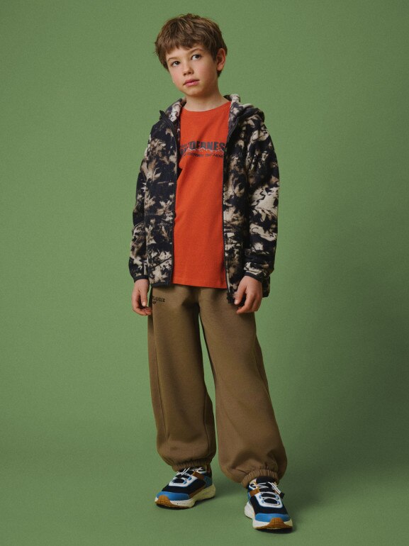 Chłopięcy polar z nadrukiem 4F 4FJRSS26TFLEM498 - multikolor