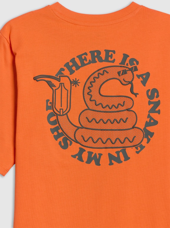 Chłopięcy t-shirt z nadrukiem 4F 4FJWSS26TTSHM2813 - pomarańczowy