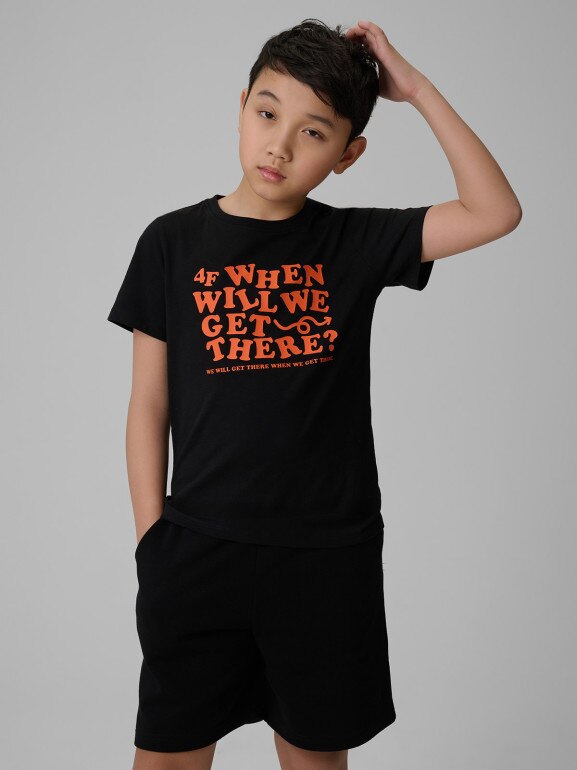 Chłopięcy t-shirt z nadrukiem 4F 4FJWSS26TTSHM2816 - czarny