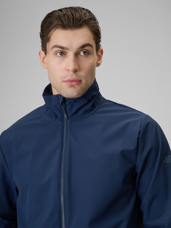 Męska kurtka softshell wiatroodporna 4F 4FWSS26TSOFM548 - granatowa