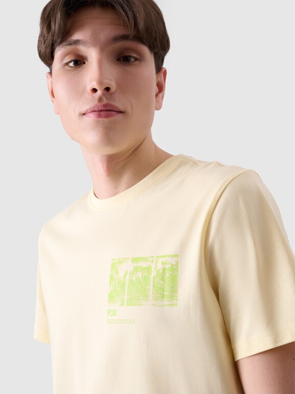 Męski t-shirt z nadrukiem 4F 4FRSS24TTSHM2106 - żółty