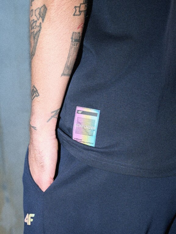 Męski t-shirt z nadrukiem 4F 4FRSS26TTSHM3657 - granatowy