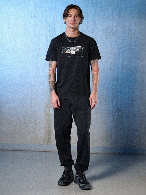 Męski t-shirt z nadrukiem 4F 4FRSS26TTSHM3662 - czarny