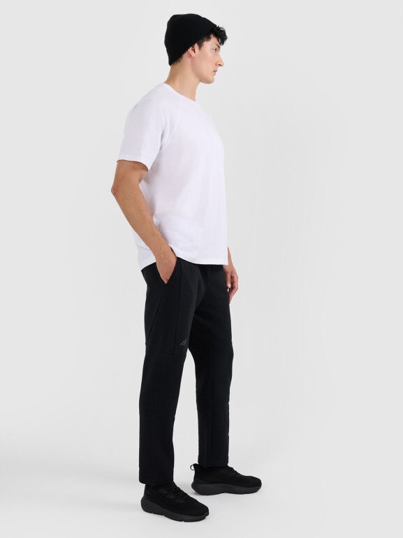 Męskie spodnie dresowe 4F 4FWAW25TTROM1193 - czarne