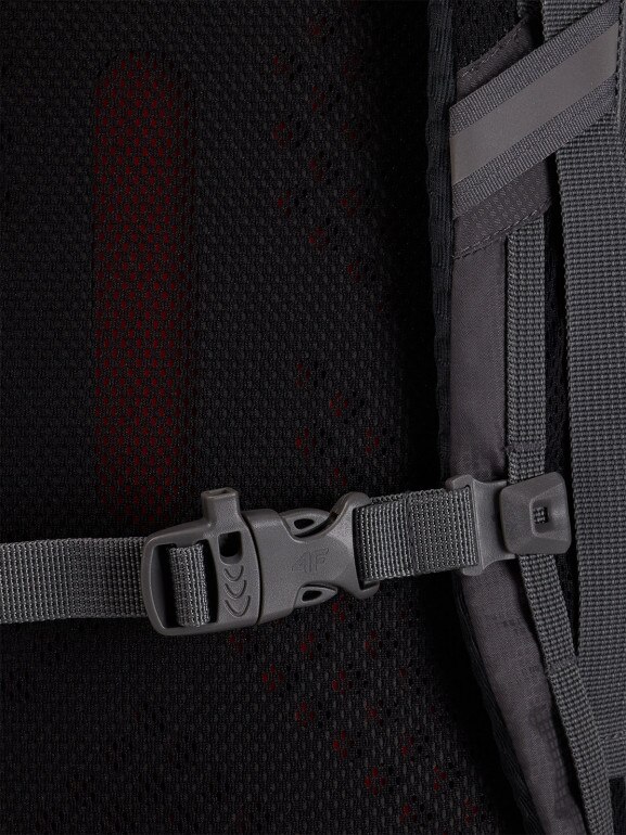 Plecak trekkingowy 30 L 4F 4FRAW25ABACU561 - granatowy