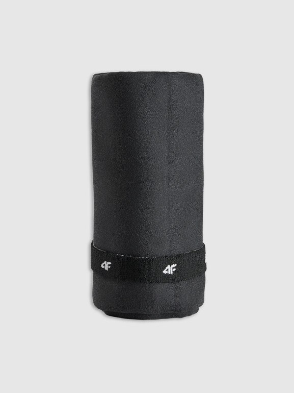 Ręcznik sportowy S 65 x 90 cm 4F 4FWMM00ATOWU062 - czarny