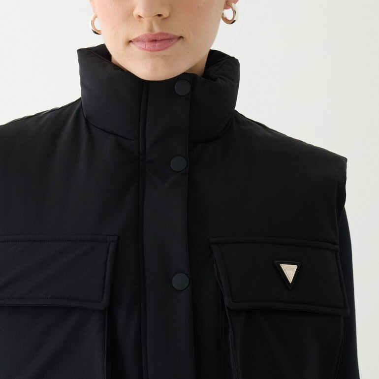 Damski bezrękawnik puchowy Guess Aurlie SL Puffer Overshirt - czarny