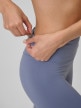 mini: Damskie legginsy treningowe do jogi 4F 4FRSS26TFTIF536 - denim (5)