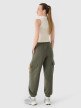 Damskie spodnie dresowe joggery 4F 4FRAW24TTROF1353 - oliwkowe/khaki