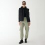 Damski bezrękawnik puchowy Guess Aurlie SL Puffer Overshirt - czarny