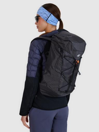 4F Plecak trekkingowy 20 l 4F 4FRSS25ABACU485  czarny Czarny