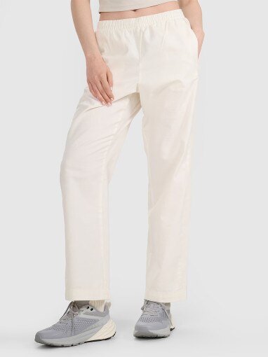 Damskie spodnie casual 4F 4FRSS25TTROF1448 - białe