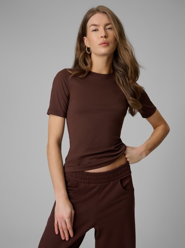 Obrazek dla: 4F Damski tshirt bez nadruku 4F 4FRSS26TTSHF3879  brązowy Brązowy