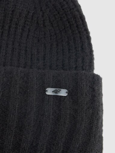 Damska czapka zimowa 4F 4FWAW25ACAPF568 - czarna