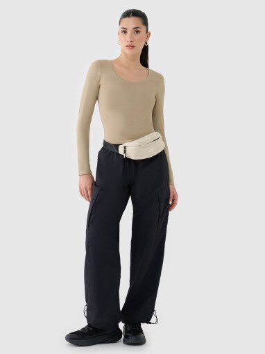 Damski longsleeve basic 4F 4FRSS25TLONF511 - beżowy