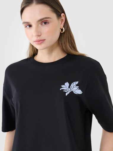 4F Damski tshirt oversize z nadrukiem 4F 4FWSS25TTSHF1996  czarny Czarny