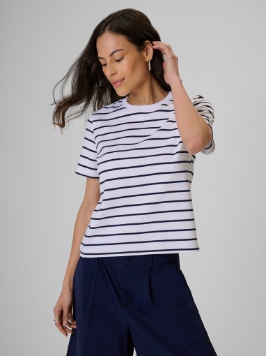 Obrazek dla: 4F Damski tshirt w paski 4F 4FRSS26TTSHF4023  biały Biały