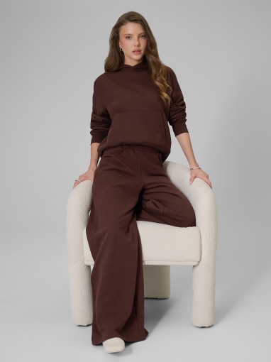  4F Damskie spodnie dresowe 4F 4FRSS26TTROF2011  brązowe Brązowy