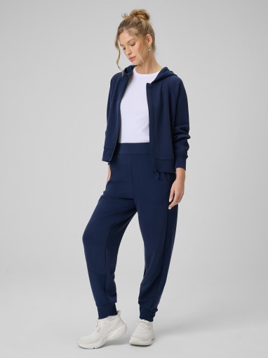  4F Damskie spodnie dresowe joggery 4F 4FWSS26TTROF1410  granatowe Granatowy