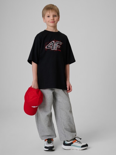 Chłopięcy t-shirt z nadrukiem 4F 4FJRSS26TTSHM3857 - czarny
