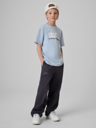 Chłopięcy t-shirt z nadrukiem 4F 4FJRSS26TTSHM3859 - niebieski