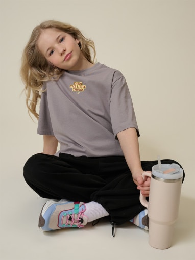 Obrazek dla: 4F JUNIOR Dziewczęcy tshirt z nadrukiem 4F 4FJRSS26TTSHF3680  beżowy Beżowy